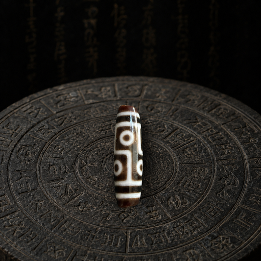 Six-Eye Dzi Bead