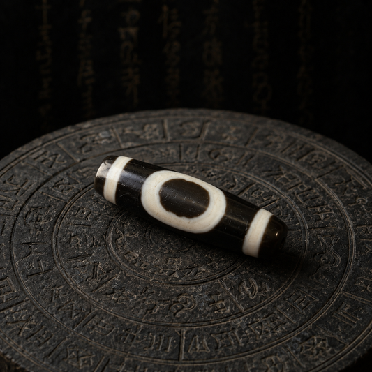 One-Eye Dzi Bead