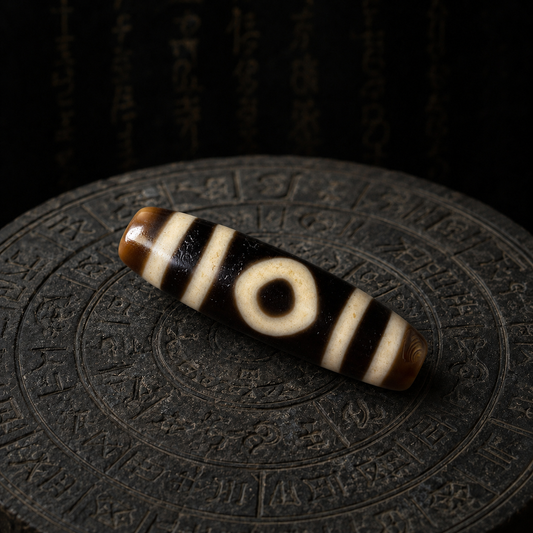 Three-Eye Dzi Bead