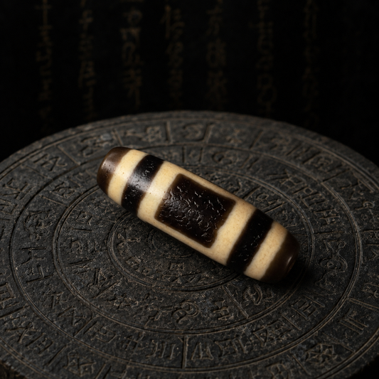One-Eye Dzi Bead