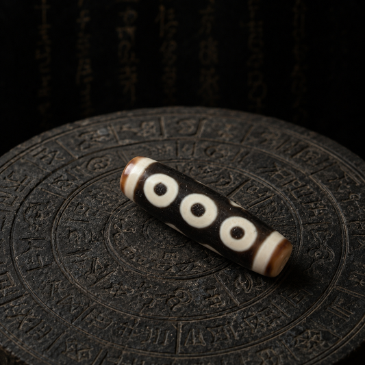 Five-Eye Dzi Bead