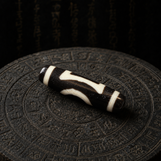 One-Eye Dzi Bead