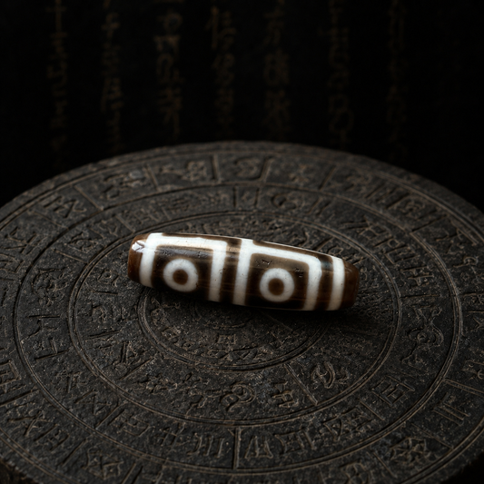 Four-Eye Dzi Bead